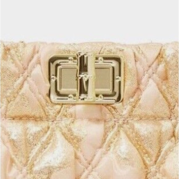 Lilly Pulitzer, New with Tag, Chancey Gold Quilted Clutch with optional strap - Picture 2 of 12